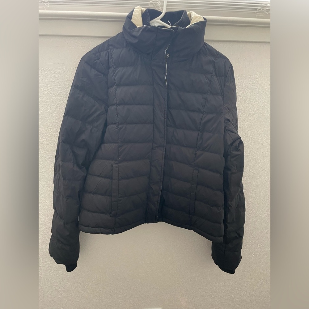 Uniqlo Black Puffer Jacket